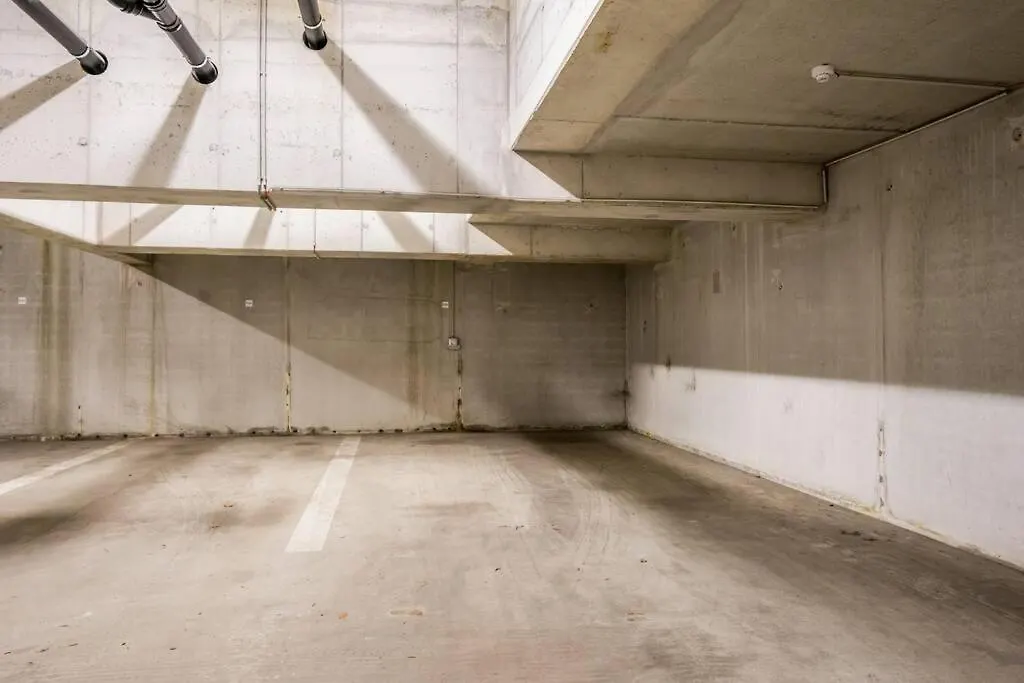 Large Penthouse - Private Parking - In A Beautiful Domain Appartement Antwerpen 0*,