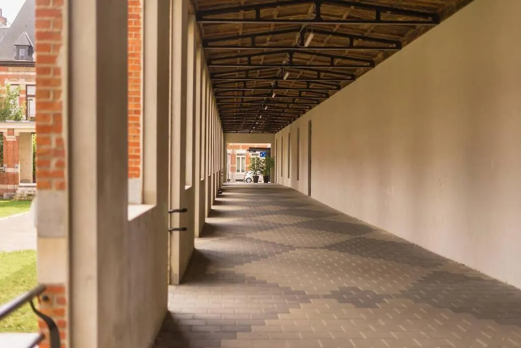 Large Penthouse - Private Parking - In A Beautiful Domain Appartement Antwerpen België