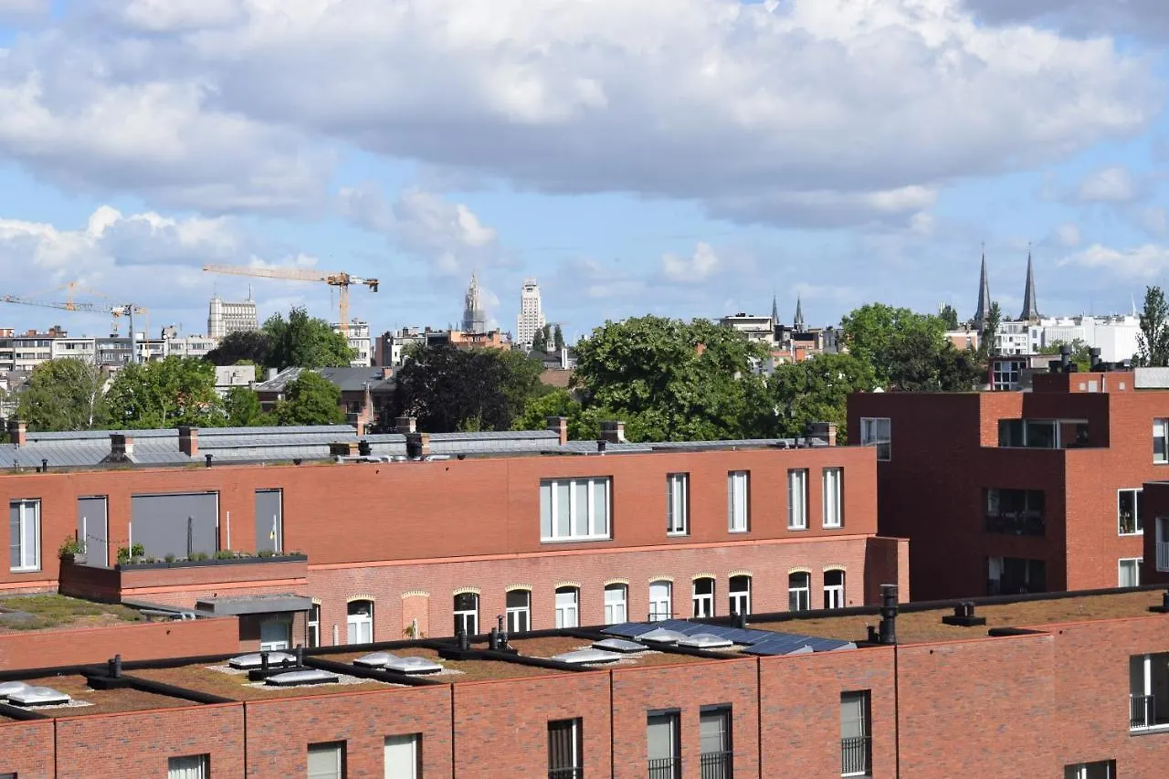 Large Penthouse - Private Parking - In A Beautiful Domain Appartement Antwerpen 0*,  België